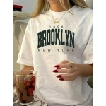 Kadın Tişört Bisiklet Yaka Brooklyn Baskılı Kısa Kollu T-shirt