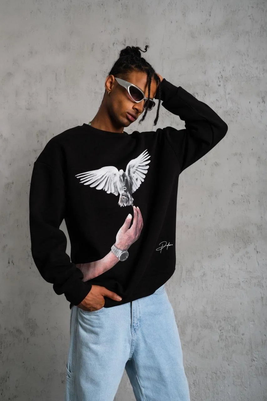 erkek-guvercin-baskili-sweatshirt-siyah-121930244-sw853sh1280 Erkek Güvercin Baskılı üç iplik Bisiklet Yaka ipamuklu Sweatshirt - Görsel 1
