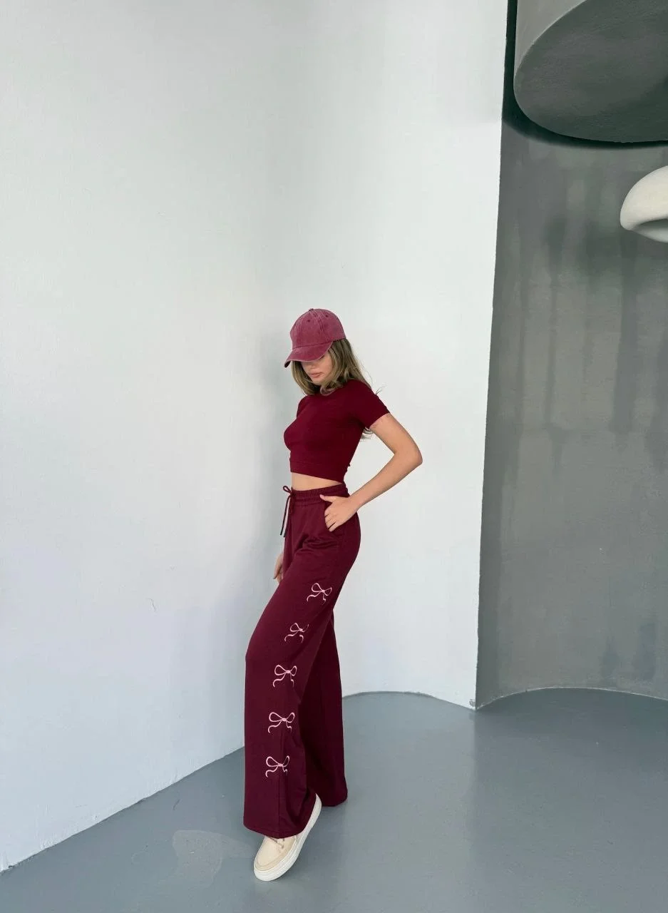 osy-modal-yumusak-dokulu-kumas-nakis-islemeli-rahat-bol-paca-esofman-pantalon-bordo-74389814-sw937sh1280 Kadın Osy Modal Yumuşak Dokulu Kumaş Nakış işlemeli Rahat Bol Paça Eşofman Pantalon - Görsel 1