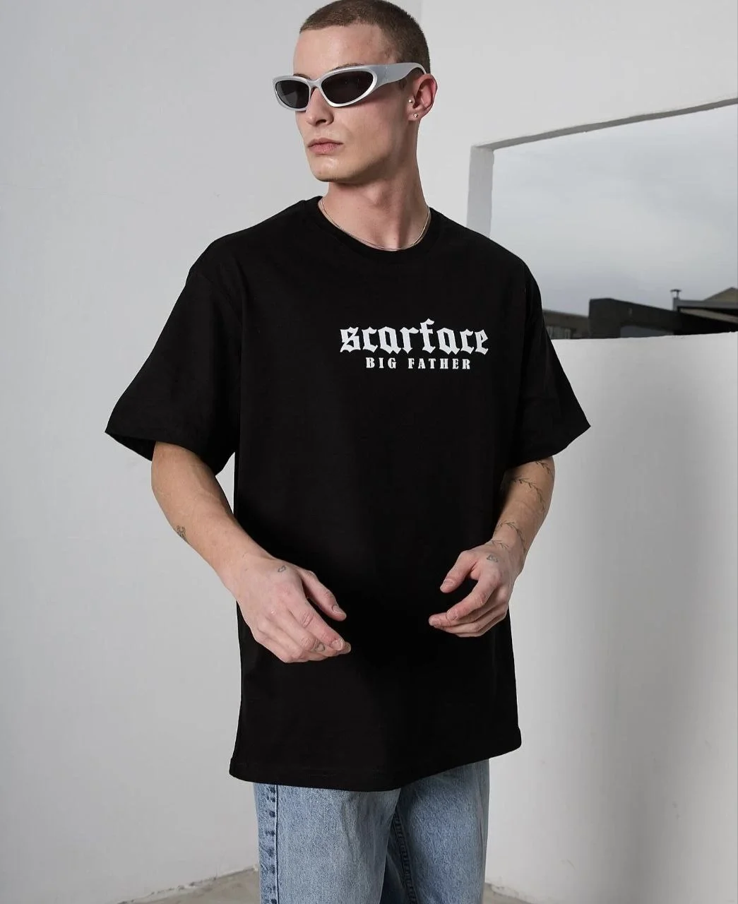 unisex-bisiklet-yaka-baskili-oversize-t-shirt-siyah-30105364-sw1045sh1280 ERKEK Bisiklet Yaka Baskılı Oversize T-Shirt - Görsel 1