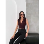 Kadın Vatkalı Kolsuz V Yaka Drapeli Crop Bluz Likralı Fit - Görsel 4